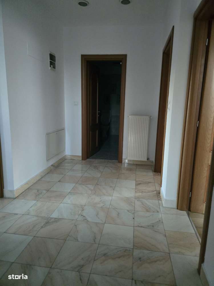 Vila 5 camere  Aparatorii Patriei - Imagine principală: 5/20