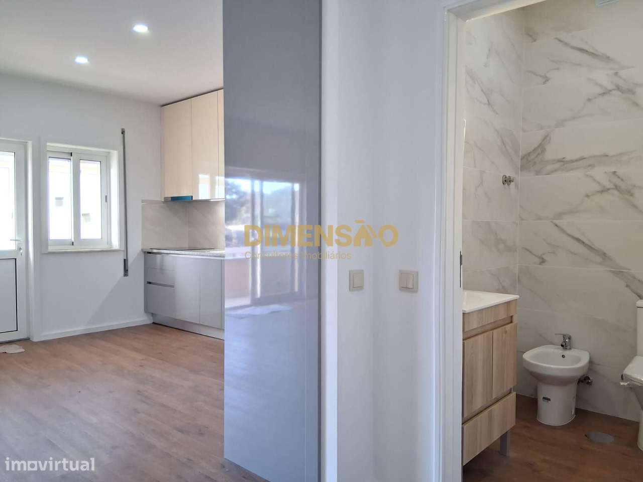 T3 em Águas Santas  Totalmente Remodelado com Garagem DCI159-13