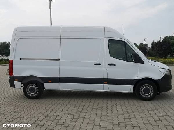 Mercedes-Benz Sprinter - 7