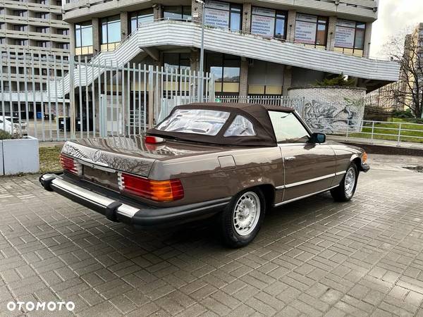 Mercedes-Benz SL - 22