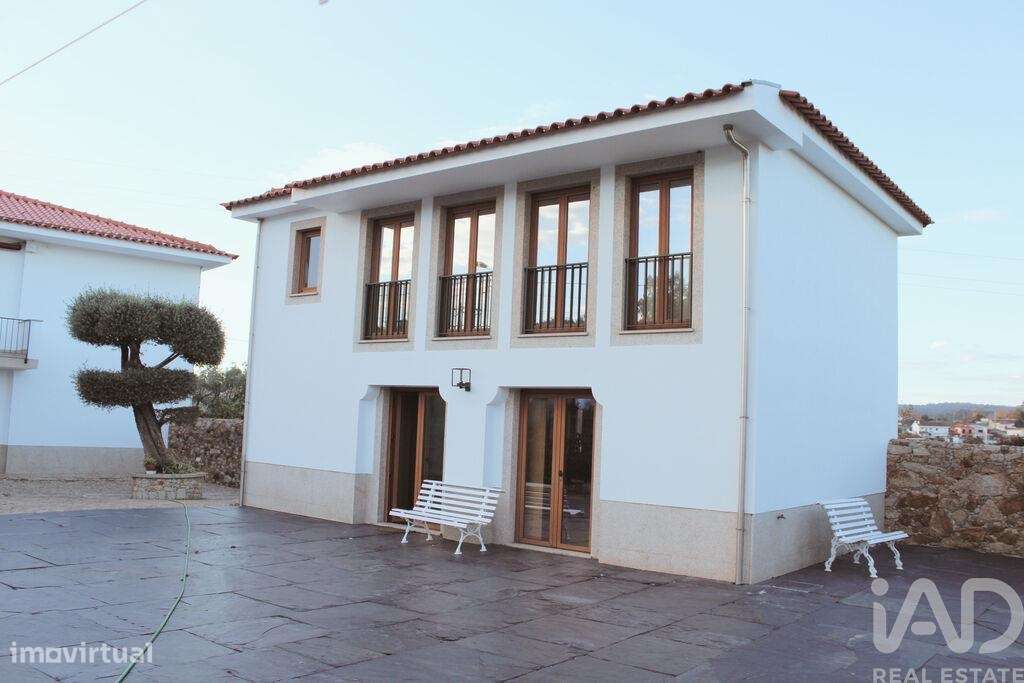 Casa / Villa T6 em Gondifelos, Cavalões e Outiz de 300 m2 - Grande imagem: 5/39