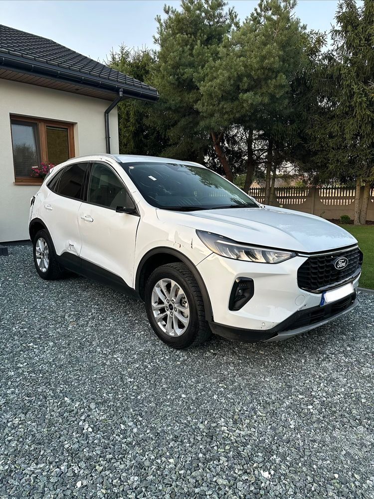 Ford Kuga III (2019 - ) 2.5 FHEV FWD Titanium eCVT 2024