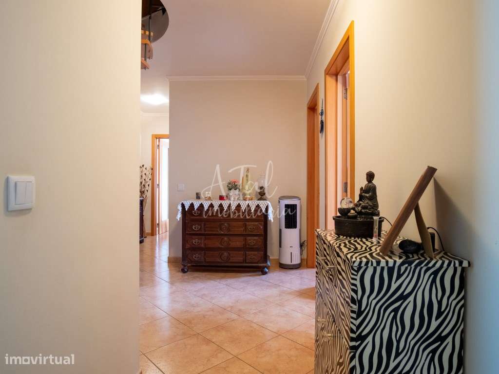 Apartamento T2 duplex, em urbanização central da cidade do Cartaxo-23