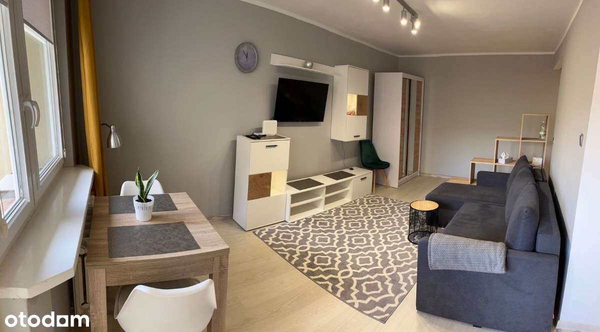 Kawalerka po remoncie na I piętrze bez pośredników - Pełny obrazek: 1/18