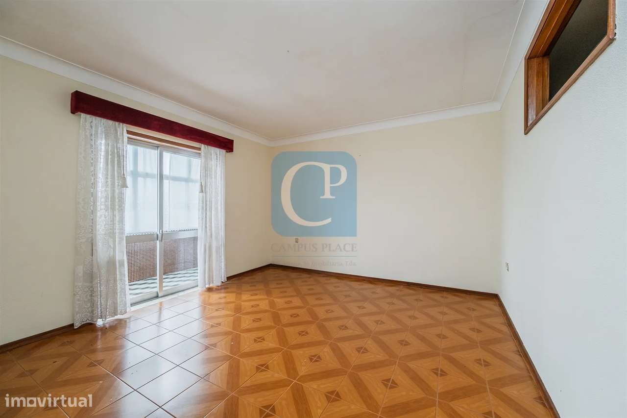 Moradia com dois apartamentos independentes em Vila Nova de Gaia-9