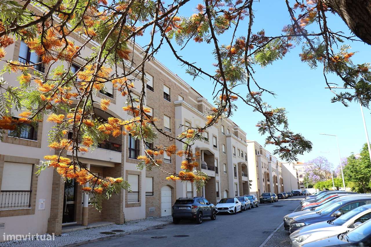 Apartamento T3  || Box 3 viaturas-45