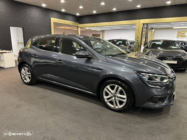 Renault Mégane 1.5 Blue dCi Intens EDC - 14