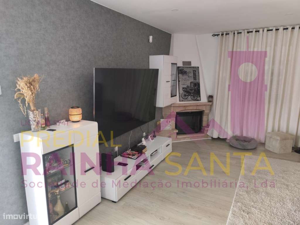 Moradia isolada T4 renovada com 4800 m² de terreno em Amiais de Cim...-17