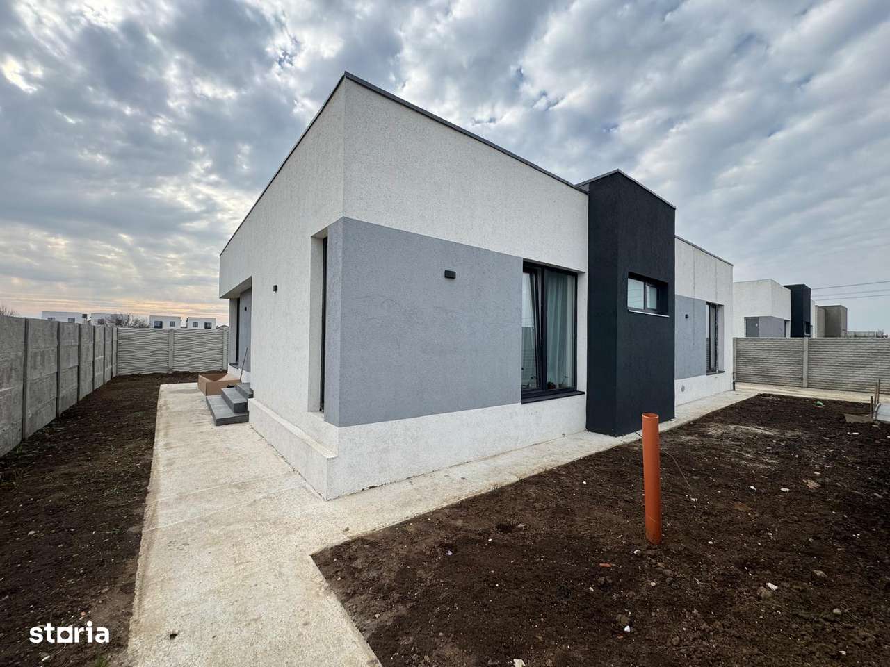 <Complex Rezidential> 4 camere 2 bai teren 407 mp - Imagine principală: 4/4