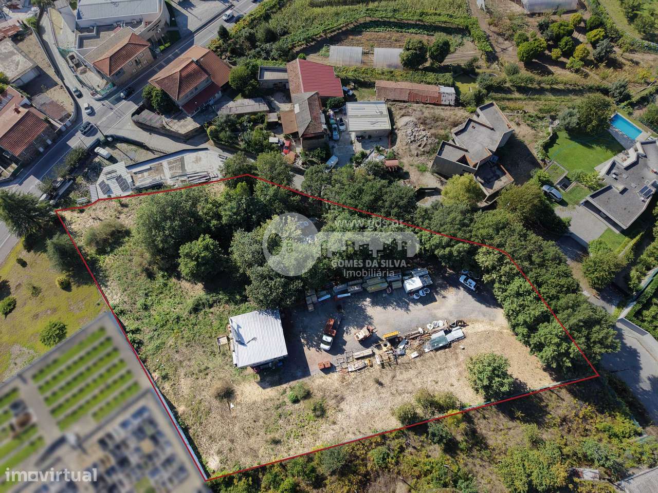 Terreno Urbano com 4605m2 em Esporões-0
