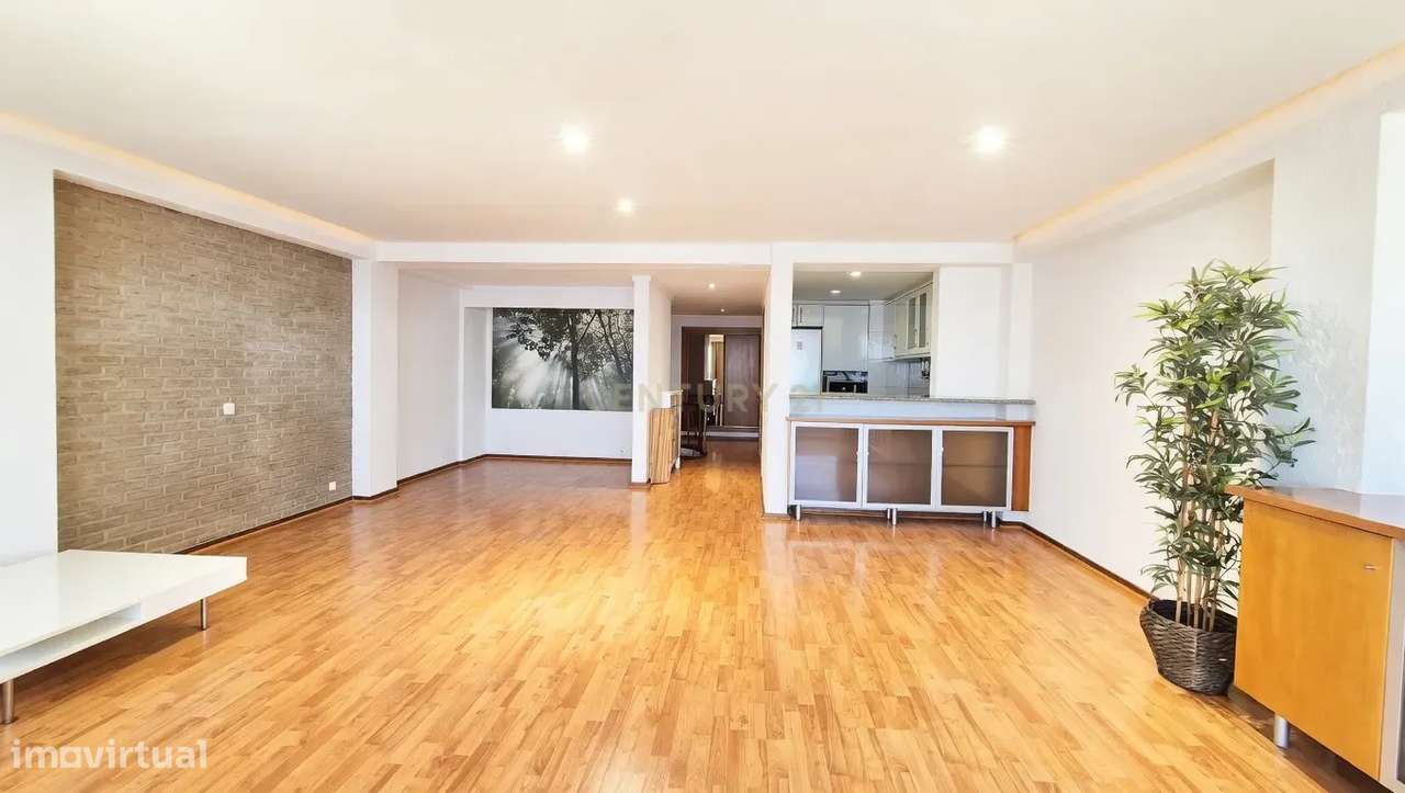 Apartamento T2 com Vista Mar em Sesimbra, Setúbal - Grande imagem: 4/24