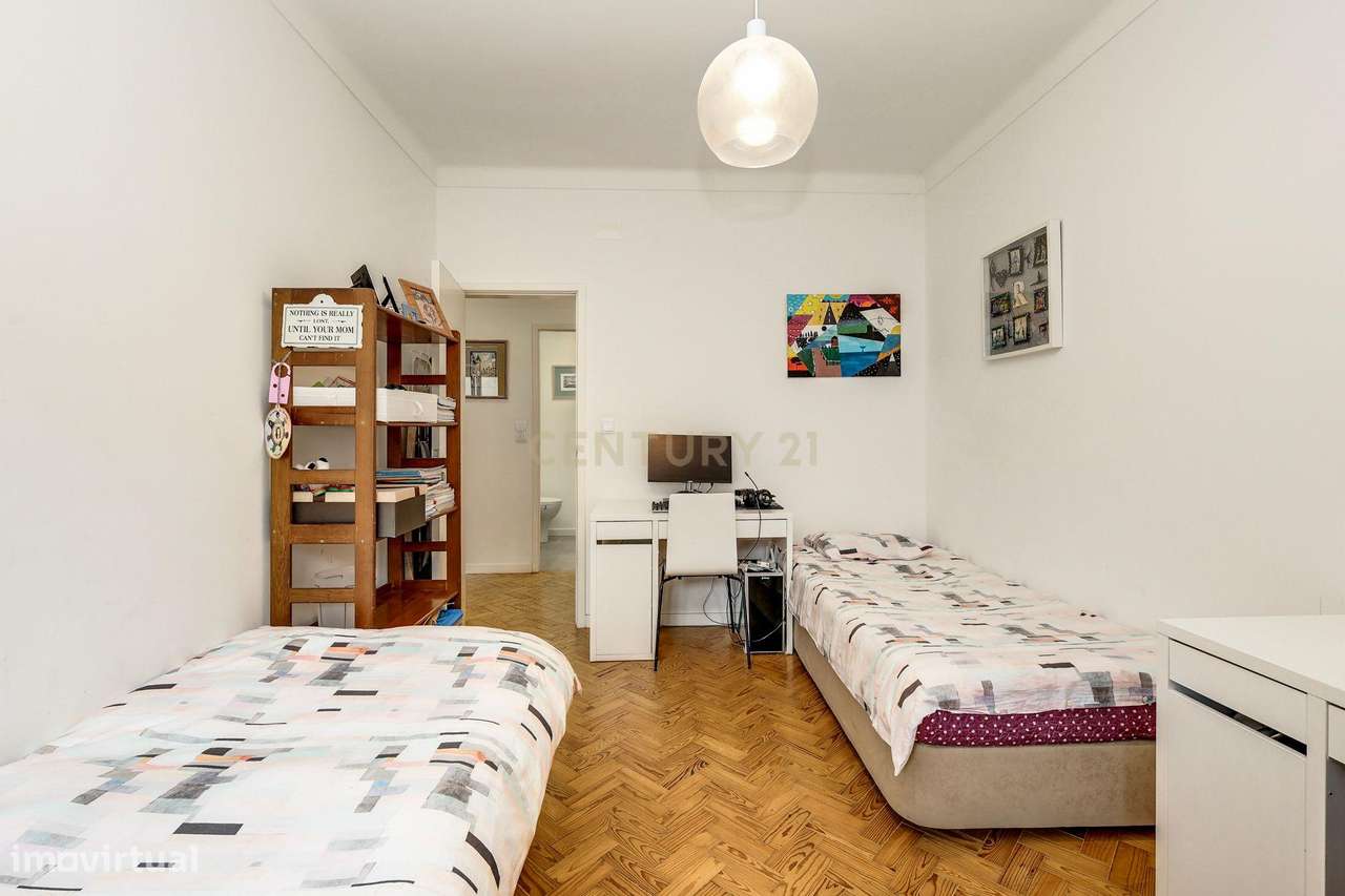 Apartamento T3 Luminoso com Logradouro-9