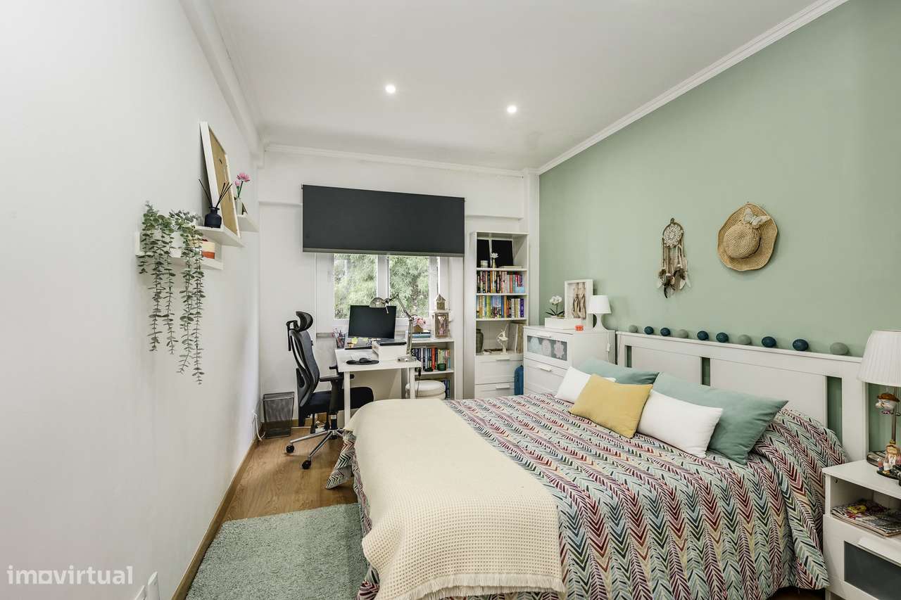 OPORTUNIDADE EM ODIVELAS - T2 COM LOCALIZAÇÃO CENTRAL-11