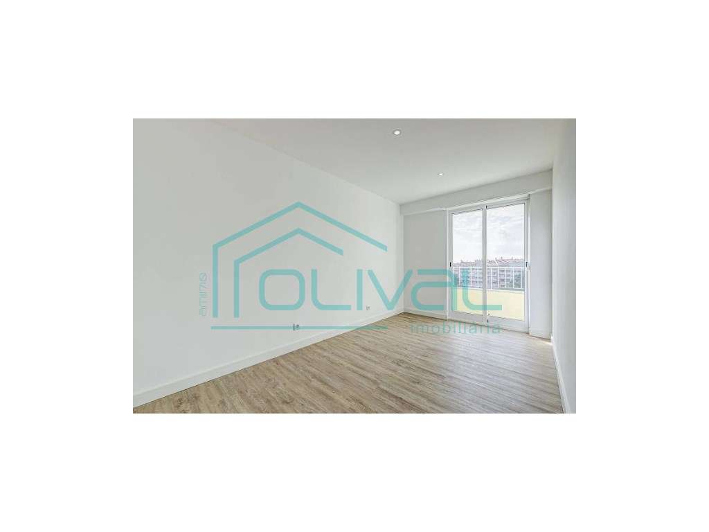 ******APARTAMENTO T3 REMODELADO CENTRO DE ALVERCA ********-5