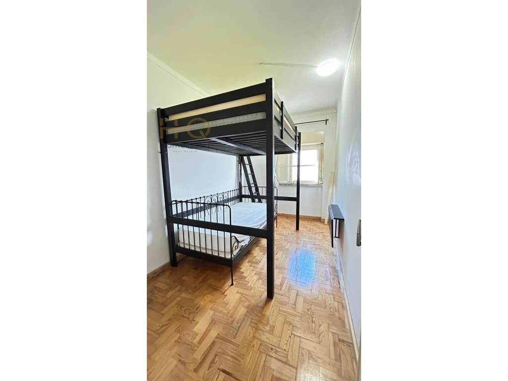Apartamento T2 para Arrendar em Alges Mobiliado - Grande imagem: 5/6