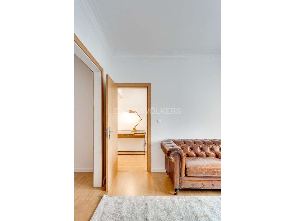 Apartamento T3 com Varanda na Graça - Grande imagem: 2/33