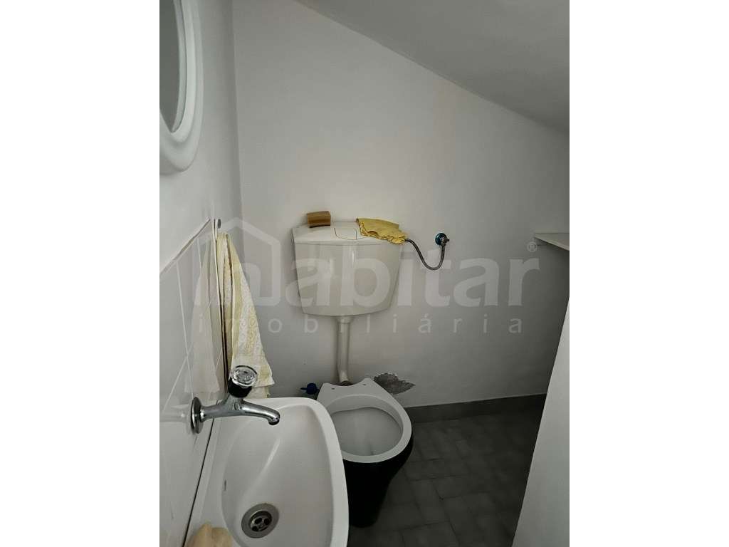Moradia T3 no Centro Histórico de Benavente-25
