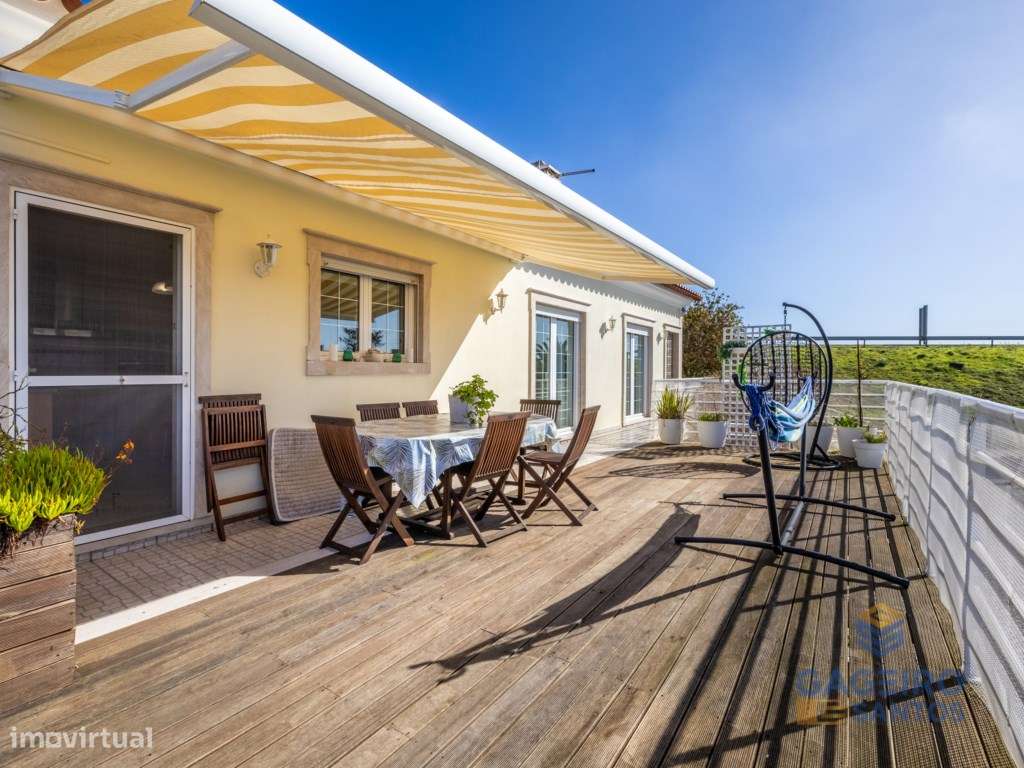 Moradia Independente T4 +1 em São Martinho do Porto-9