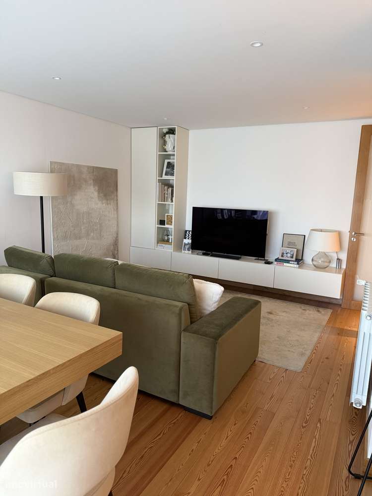 T2 Moderno com Varanda na Prelada - Grande imagem: 3/31