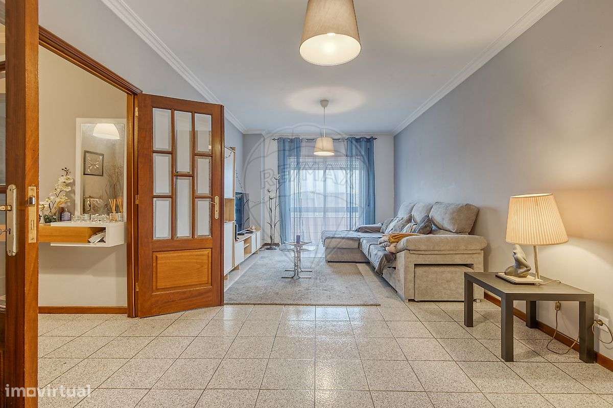 Apartamento T1 para venda - Grande imagem: 2/19