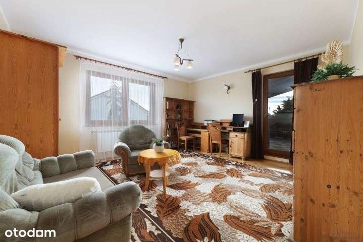 Komfortowy dom dla rodziny z ogrodem-13