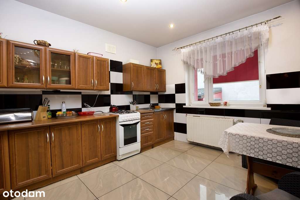 Uroczy domek 120m2 z oddzielnym garażem-9