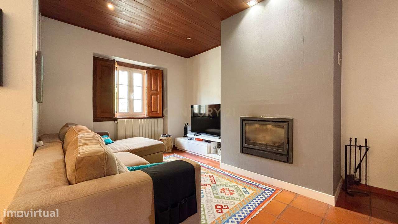 Moradia Isolada com Piscina - Grande imagem: 4/45