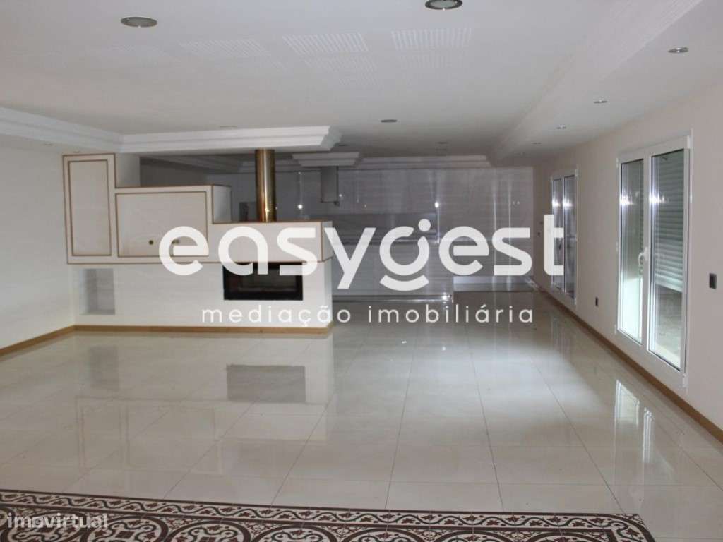 Moradia T7, Nova, Isolada, localizada na Bidoeira de Cimal-Leiria - Grande imagem: 4/33