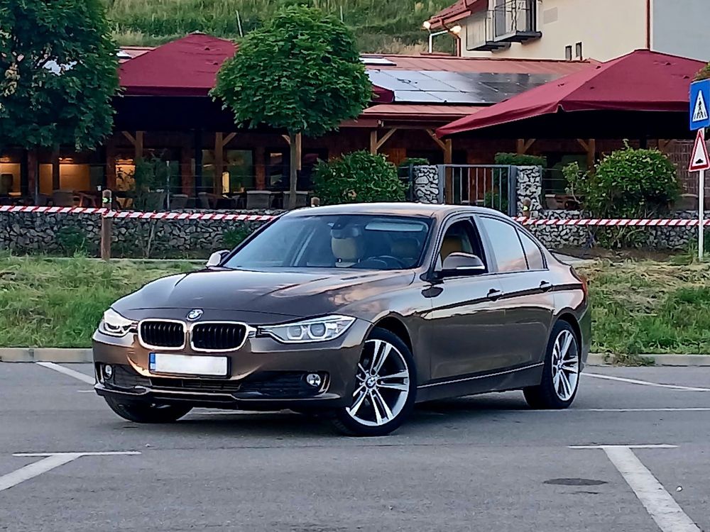 BMW 3 Series F30/F31/F34 [2011 - 2019] 318d Blue Performance Luxury Line 2013