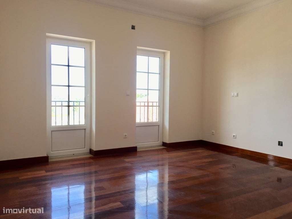 Moradia térrea entre Couço e Coruche - Grande imagem: 5/9