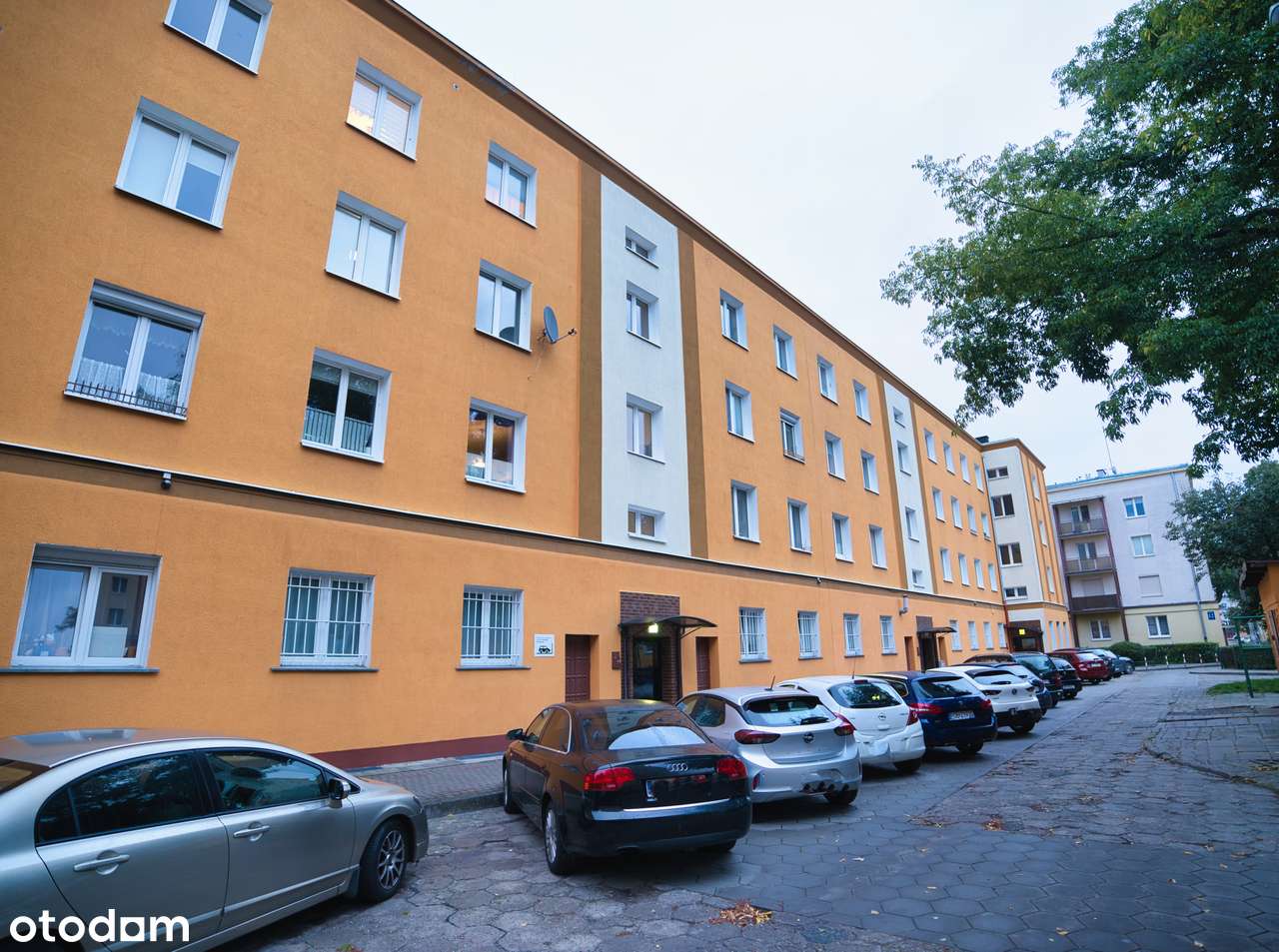 ładne M-3  55m2  blok II piętro oś. Leśne  po remoncie - 439 tyś. zł.-8