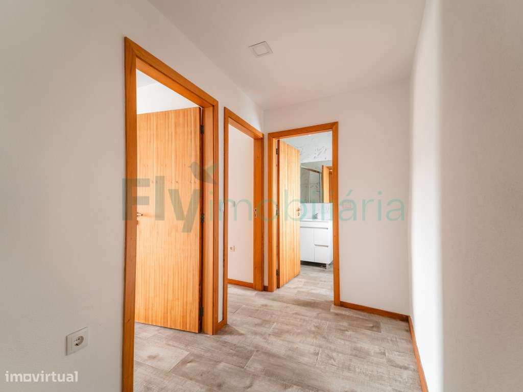 Moradia T2 + Moradia T1 Excelente Oportunidade de Investimento-26