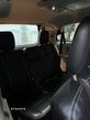 Chrysler Town & Country - 12