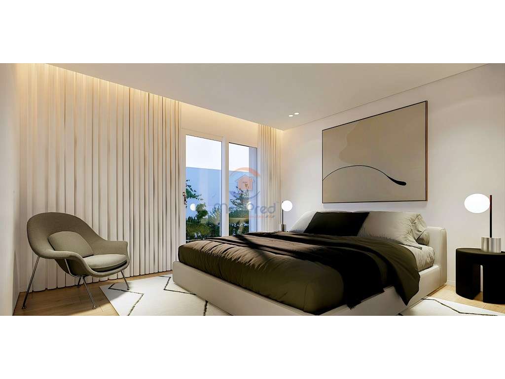 Apartamento T4 DUPLEX - Condomínio Privado, Centro de Loures-7