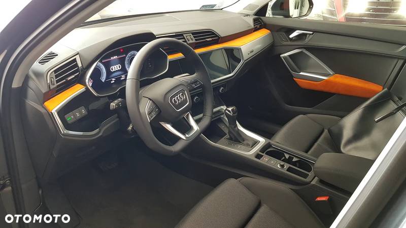 Audi Q3 35 TFSI S tronic - 5