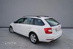 Skoda Octavia Combi Diesel 2.0 TDI DSG Ambition - 4