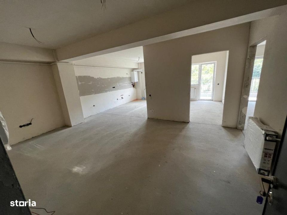 Apartament de 3 camere, finisat, 62 MP, parcare, zona Sesul de Sus