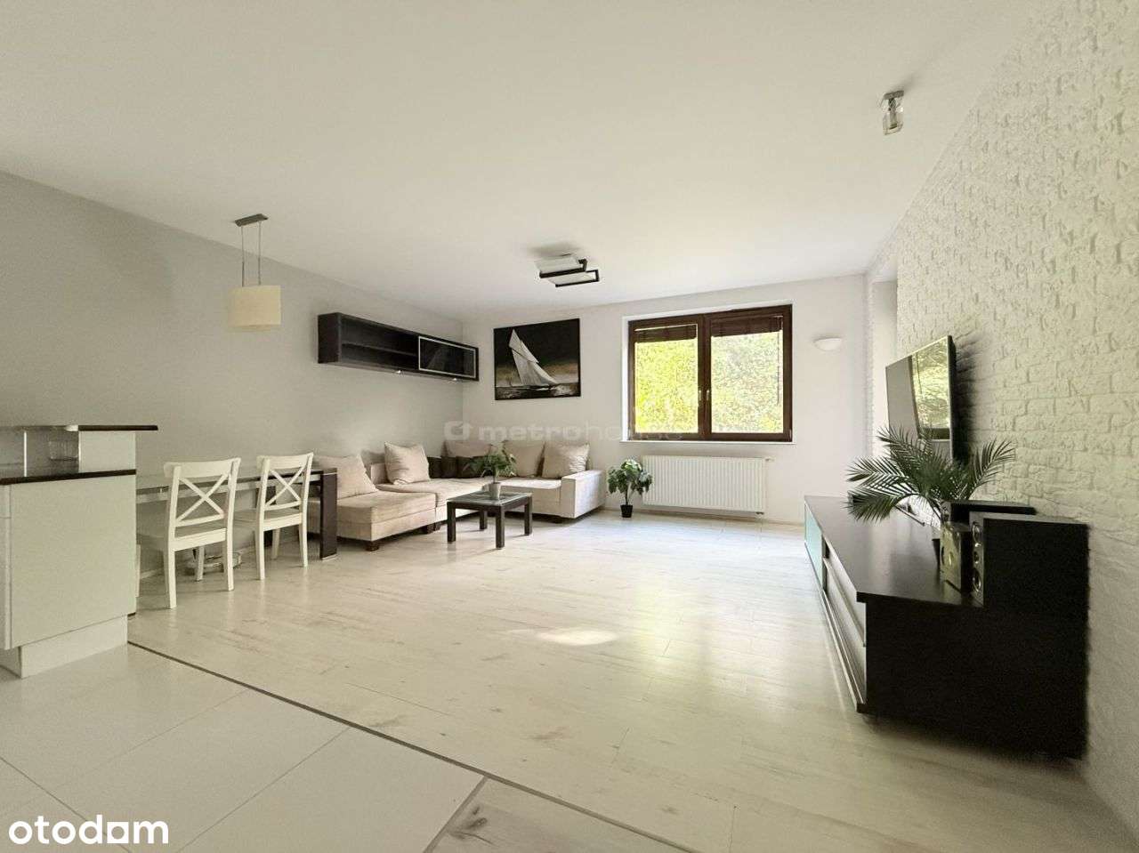 Parter 55m2 2 pok. z balkonem, 2 miejsca postojowe-8