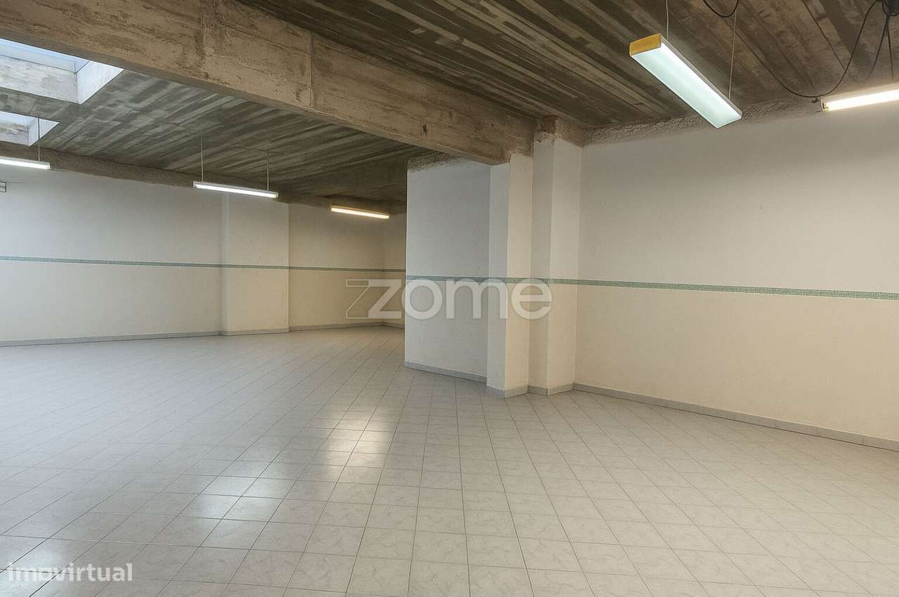 Loja Barreiro 237m2 - Grande imagem: 3/5