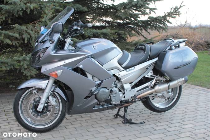 Yamaha FJR - 15