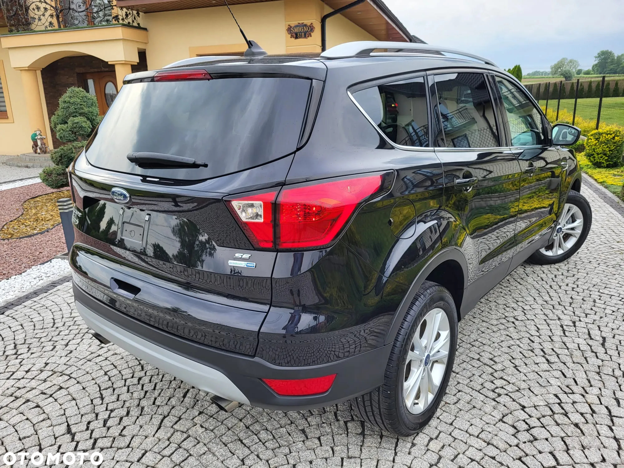 Ford Kuga 1.5 EcoBoost AWD Trend ASS - 4