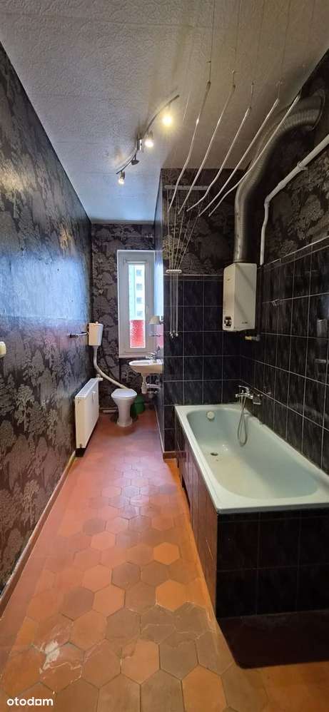 Sprzedam 4 pokojowe mieszkanie. Ścisłe centrum-7