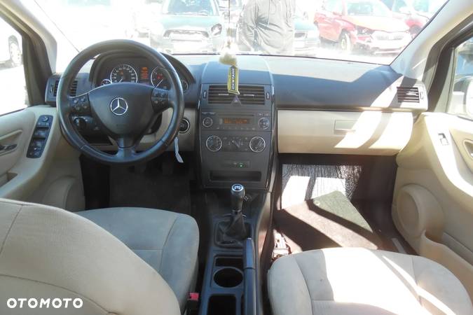 Mercedes-Benz Klasa A 150 BlueEfficiency - 6