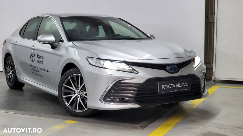 Toyota Camry 2.5 Hybrid Dynamic - 1