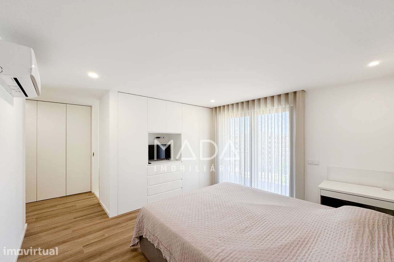 SEMI-NOVO Apartamento T3 perto do Estádio do Braga em Real, Braga-14
