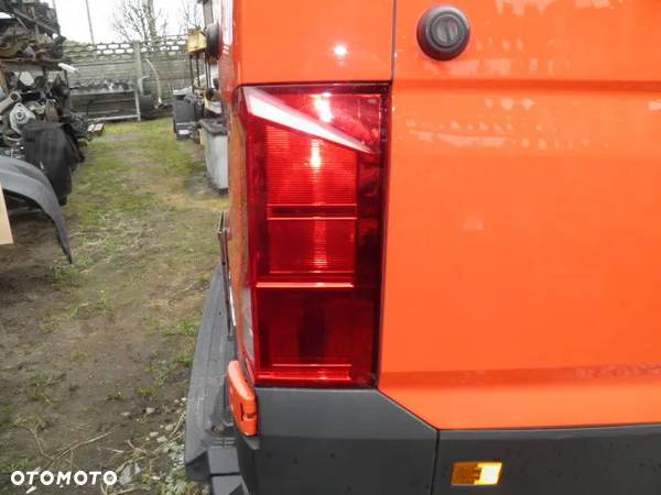 LAMPA TYLNA PRAWA MAN TGE VW CRAFTER 2022r - 2