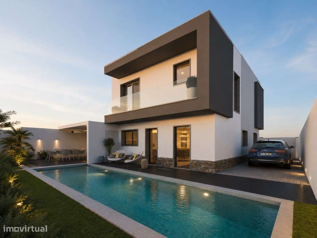 Moradia isolada T3+2, com garagem, jardim e piscina.-17