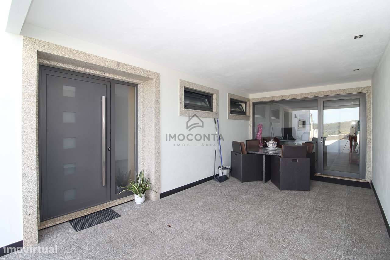 Moradia Térrea 4 frentes c/ 700m2 em Valongo-31