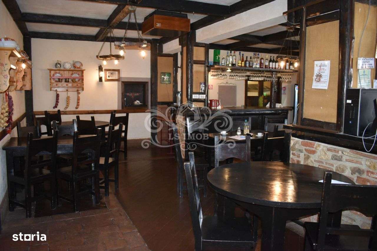 Pensiune superba cu restaurant de vanzare in Moieciu - Imagine principală: 5/18