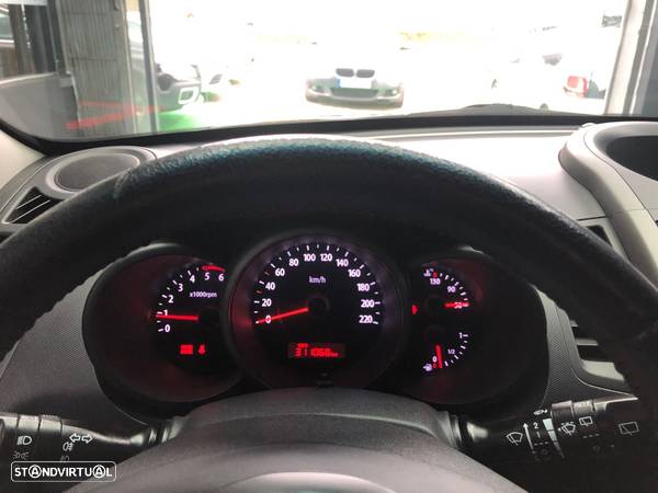 Kia Soul 1.6 CRDi EX - 11